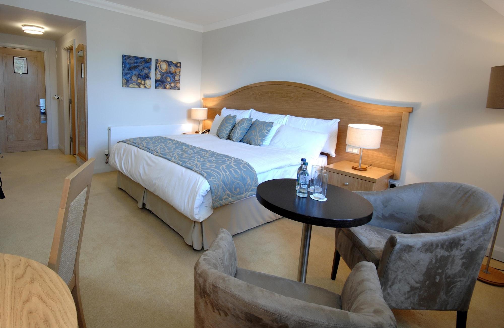 The Parkview Hotel Newtown Mount Kennedy Eksteriør bilde