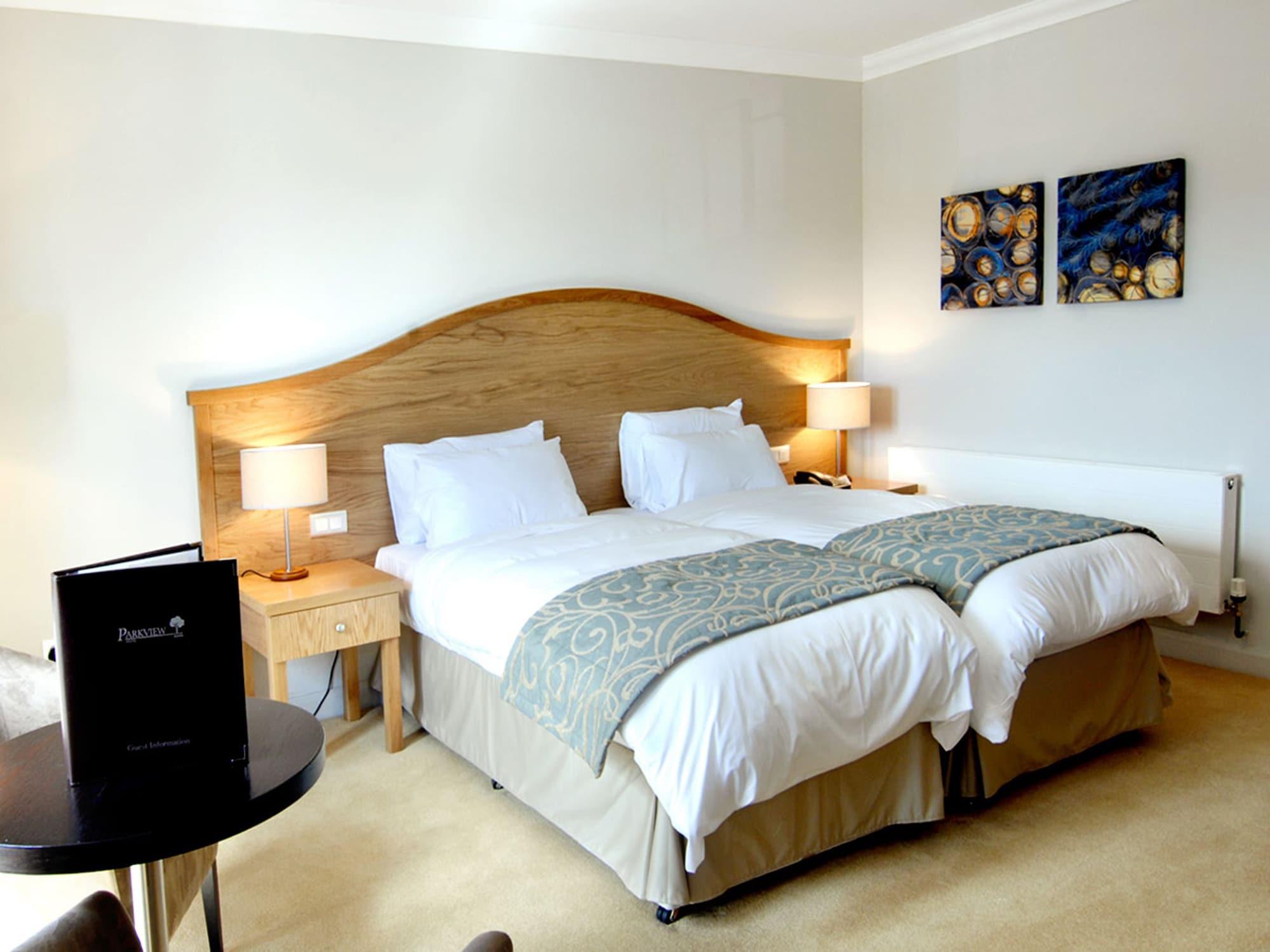 The Parkview Hotel Newtown Mount Kennedy Eksteriør bilde