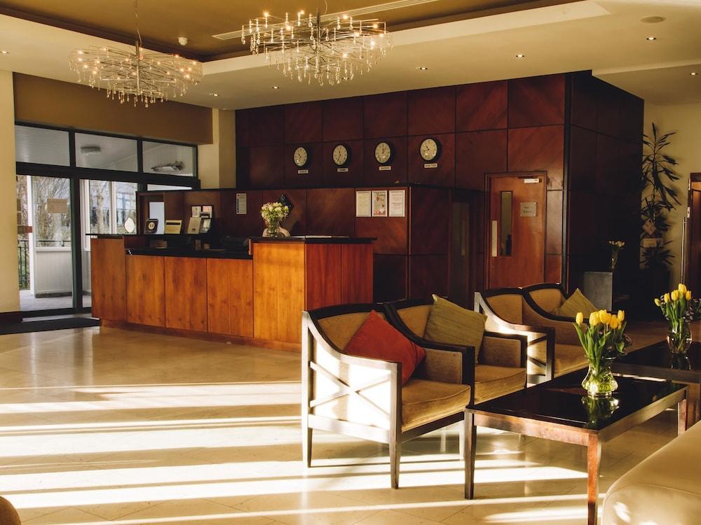 The Parkview Hotel Newtown Mount Kennedy Eksteriør bilde