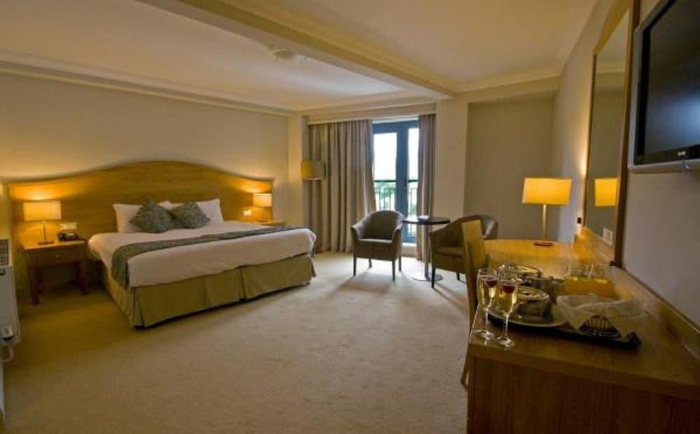 The Parkview Hotel Newtown Mount Kennedy Eksteriør bilde